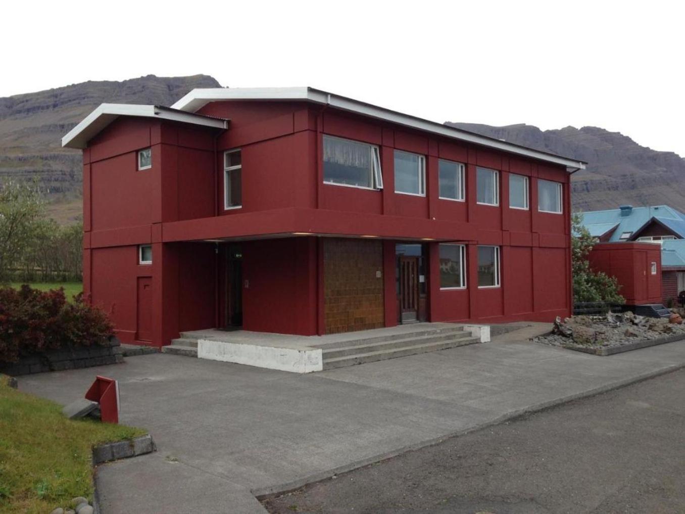 Hotel Post Breiddalsvik Exterior photo